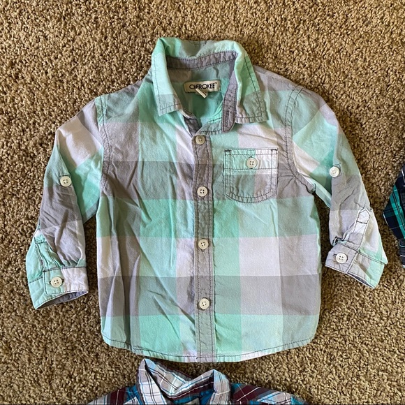 Infant Button Down Shirt Bundle size 18 months - Picture 2 of 5